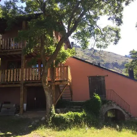 Maison Renovee Au Sommet Du Village Holiday home Llo