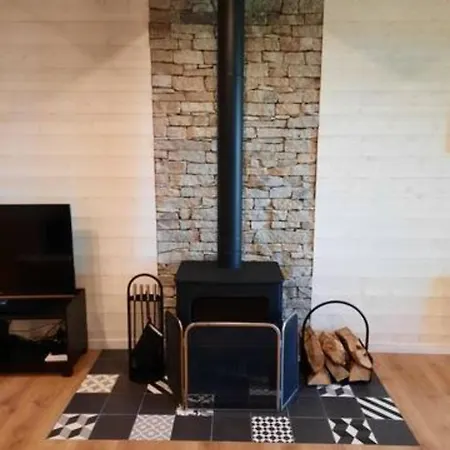 Holiday home Maison Renovee Au Sommet Du Village Llo